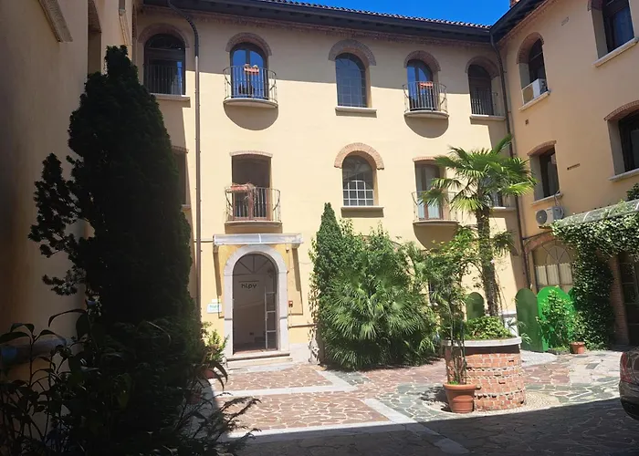 Trilocale Tamara Abbadesse M3-m5 Zara 3* Milano