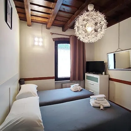 Apart Otel Trilocale Tamara 4*